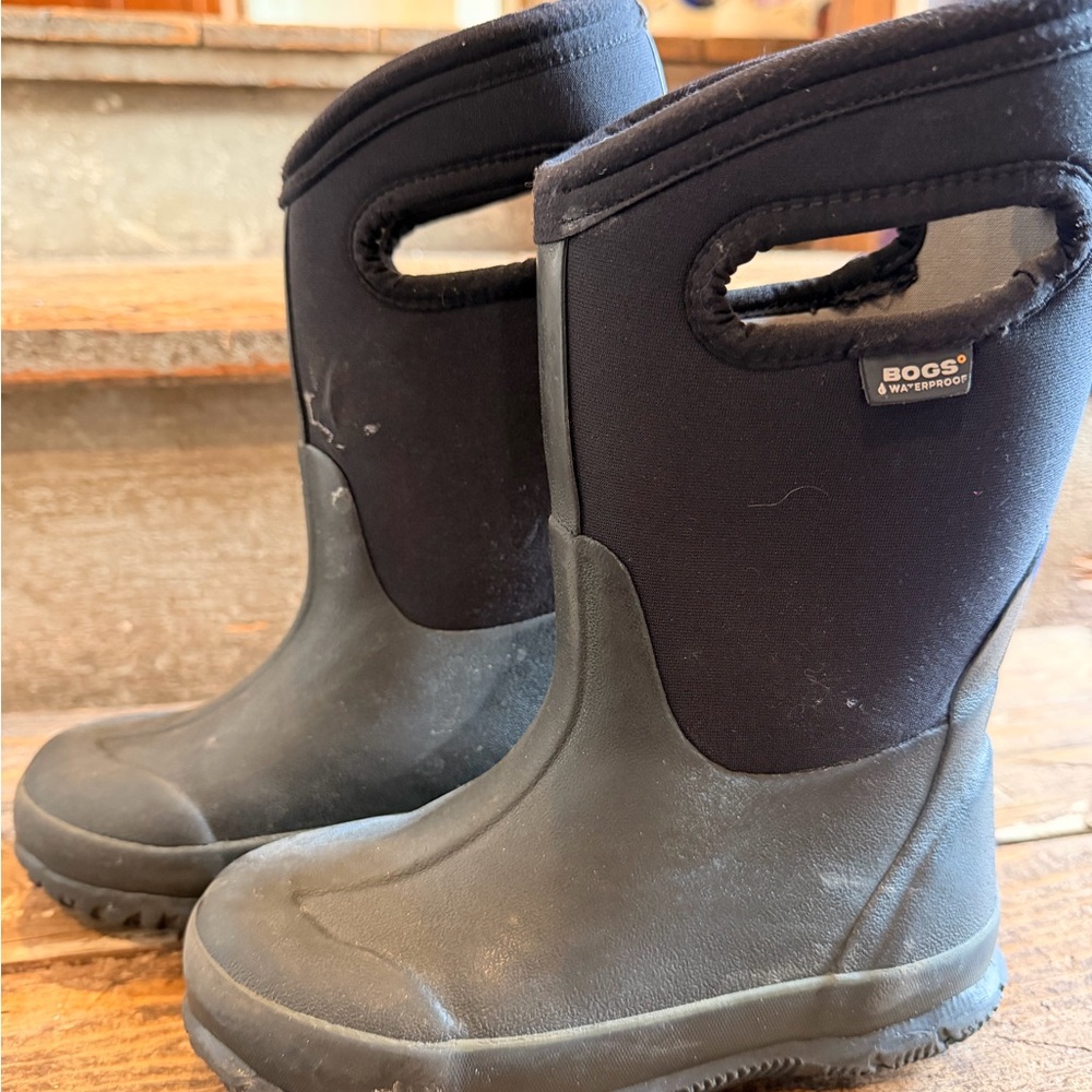 BOGS Kids Waterproof Black Snow Boots - size 12